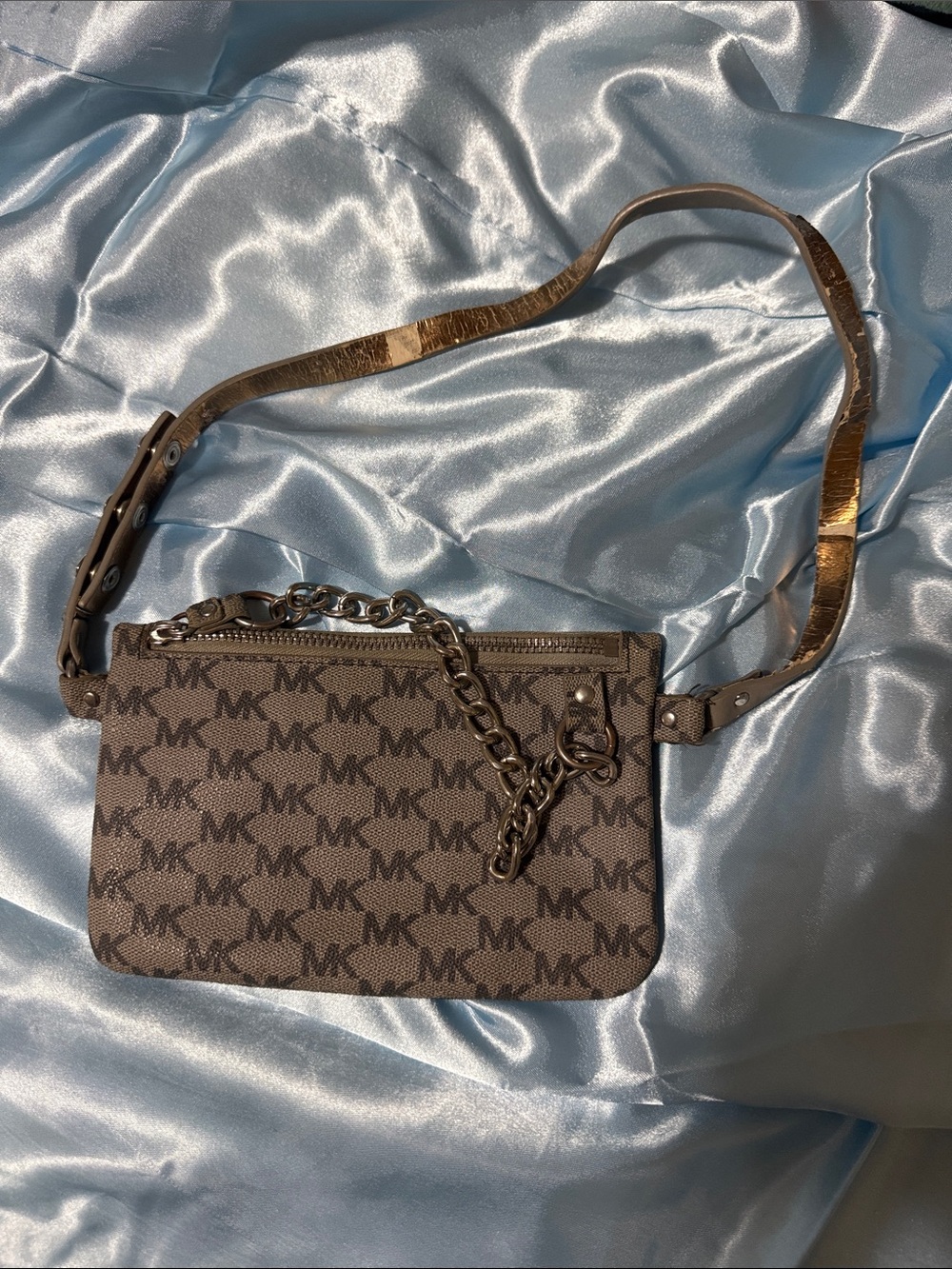 Michael Kors Brown MK Logo wallet belt with silver-Tone Chain